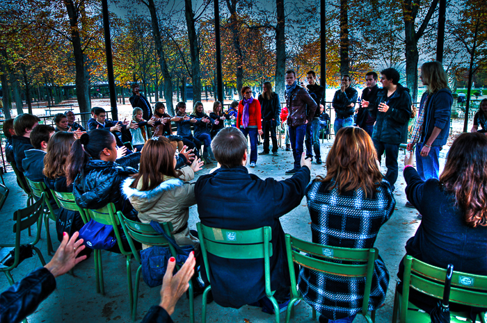 Séance collective d'hypnose au jardin du Luxembourg - 02